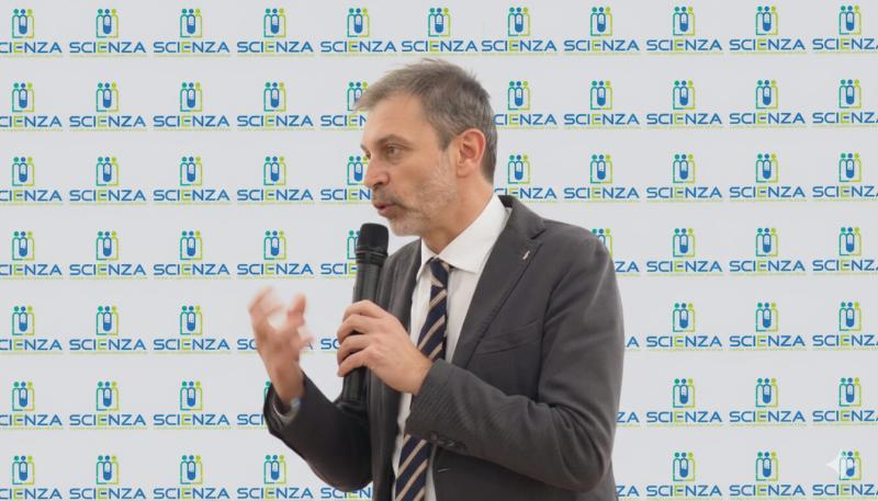 SciEnza in Rocca taglia il traguardo della VIIa Edizione: Quattro serate per esplorare la scienza tra quantomeccanica, matematica delle elezioni, informatica e genetica