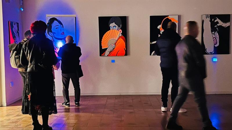 Mostra Sahsa Torrisi Women Popvision
