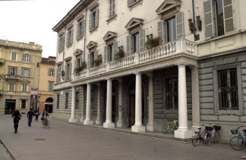 Si riunisce il consiglio