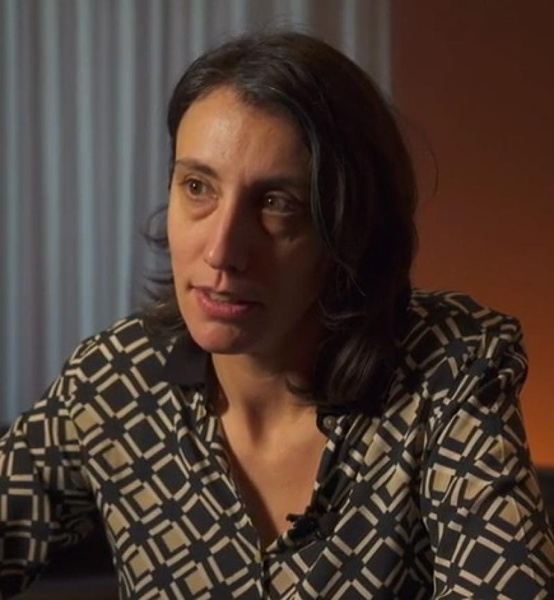 Stasera alle 21 in anteprima  &laquo;Normal&raquo;   di Adele Tulli 