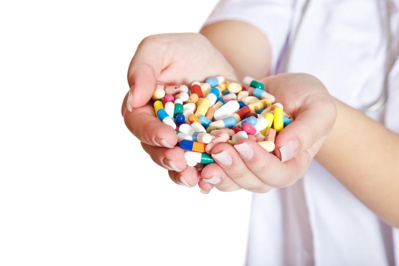 Farmaci contraffatti: domenica un incontro