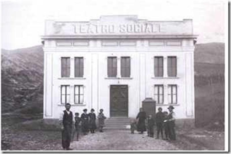  Ciano e il suo teatro! 100 Anni... un secolo di storia