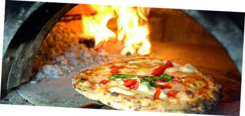 A Cassio tutti pronti per la pizza