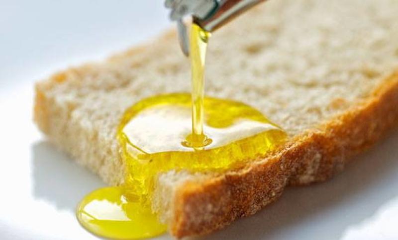 Al mercato si deguster&agrave; olio toscano  