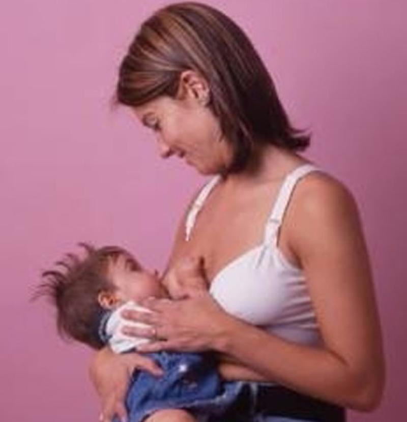 Allattamento al seno: flash mob 