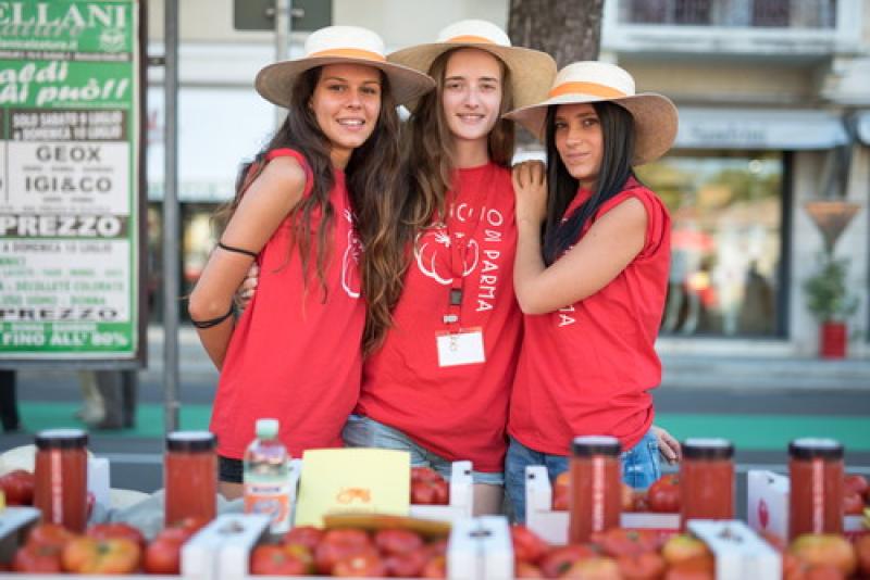 'Pomodoro riccio e altre storie': mostra-mercato