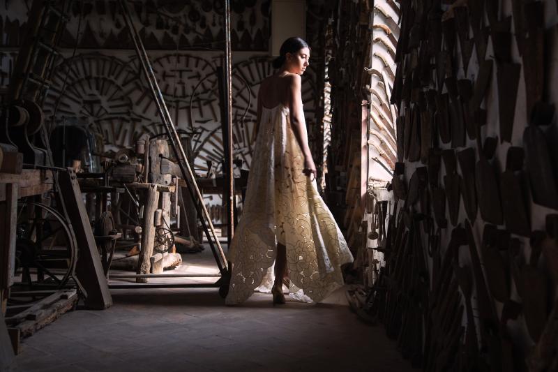 "Sogno infranto n.1": sfilata di moda al Museo Guatelli