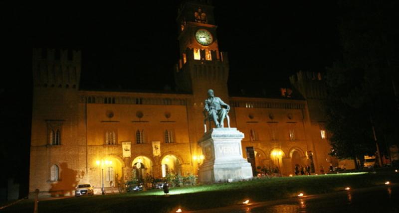 La grande commedia ritorna al teatro Verdi