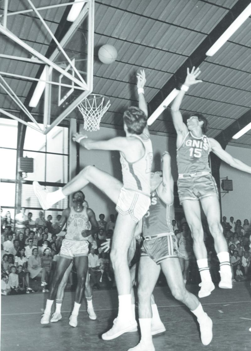 Si celebrano  i Diavoli rossi del basket