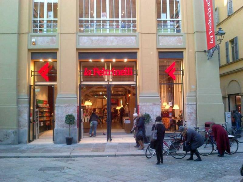 Alla Feltrinelli oggi il libro di Biacchessi