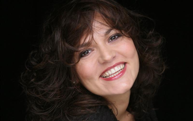 T&egrave; delle cinque  con la soprano Serena Daolio