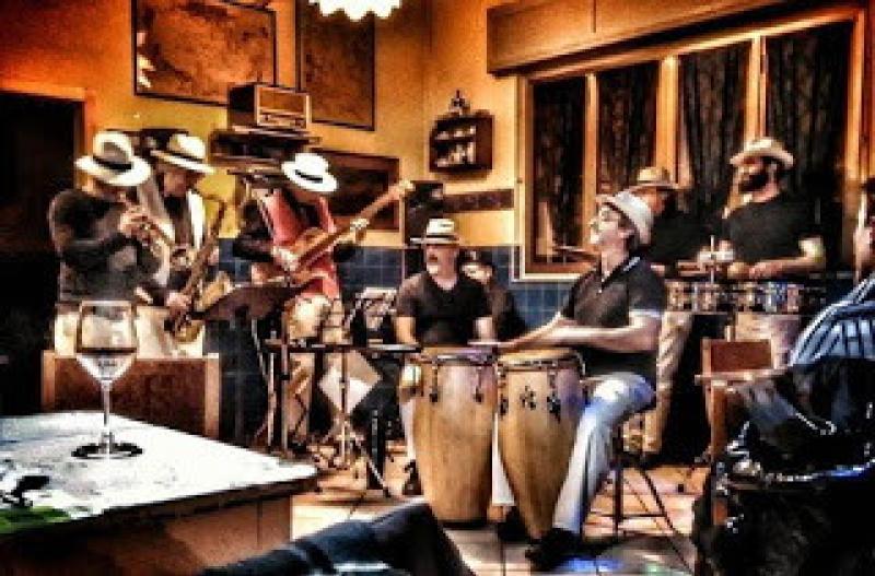 Musica cubana con la Don Ruiz Orquesta