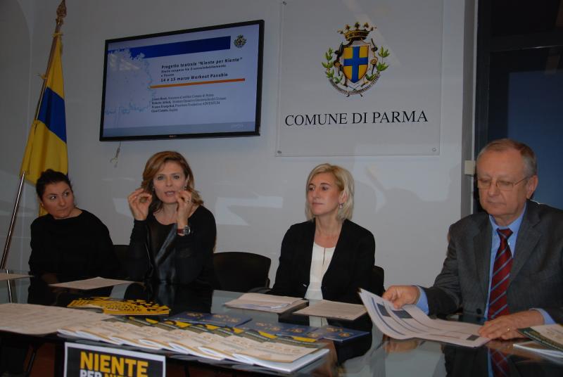 "Niente per niente", l'usura si combatte anche a teatro