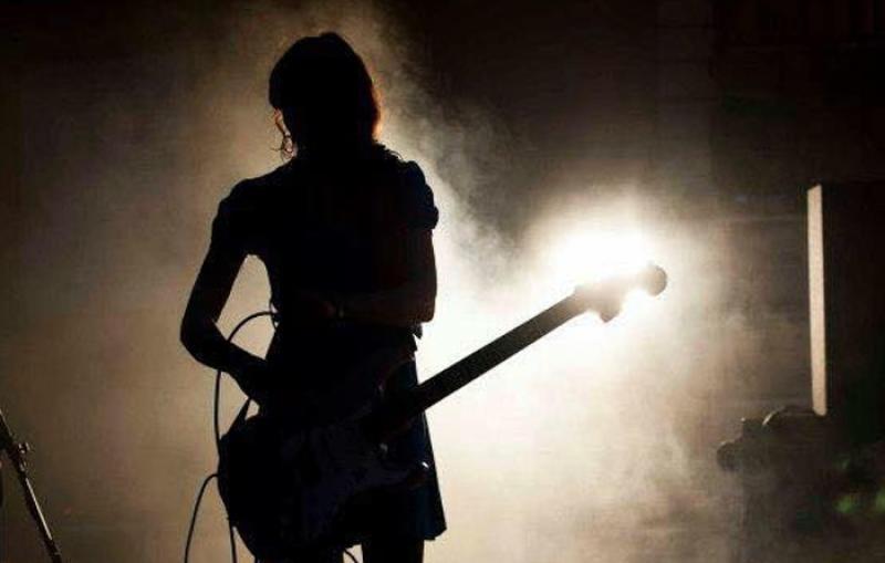 40 band per quattro palchi 