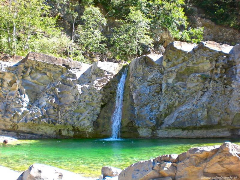 Escursione alle Cascate della Val Pessola