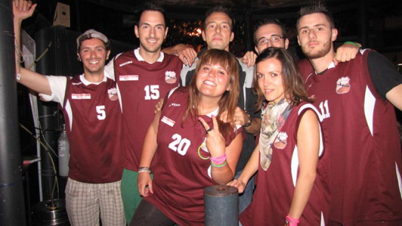 Un tavolo lungo un chilometro per la Notte bianca