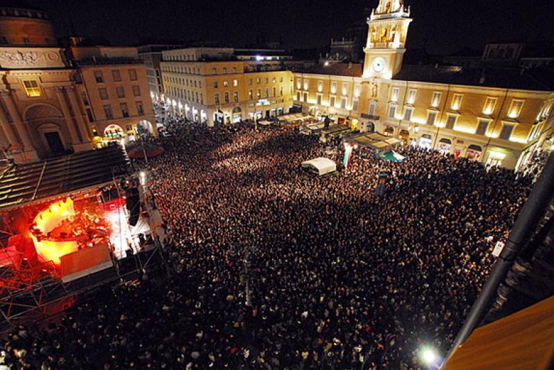 Concerto in piazza Garibaldi