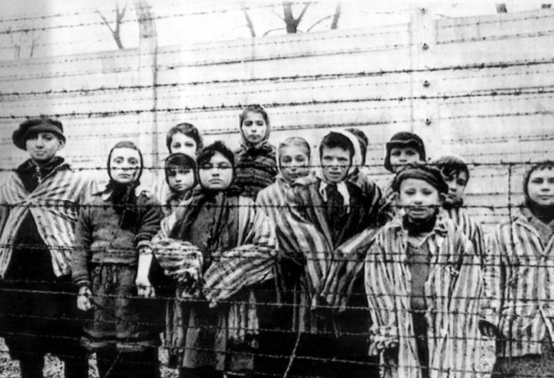 Auschwitz, il dramma dei bimbi parmigiani