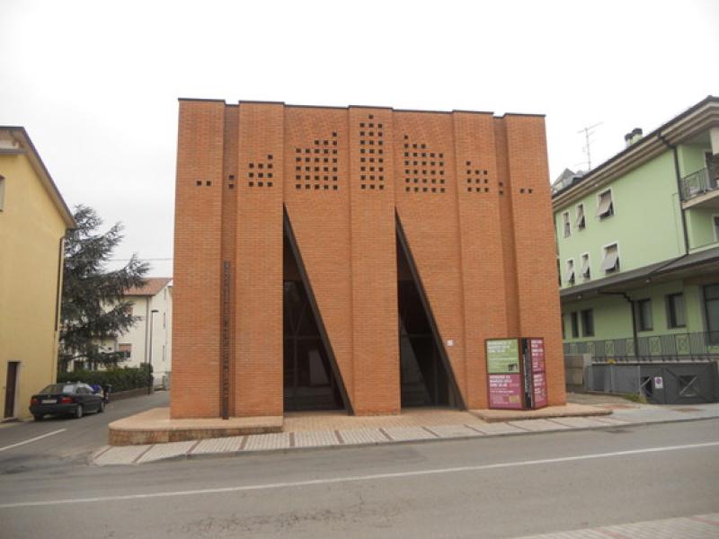 El Ravisi, risate e solidariet&agrave; contro la distrofia muscolare