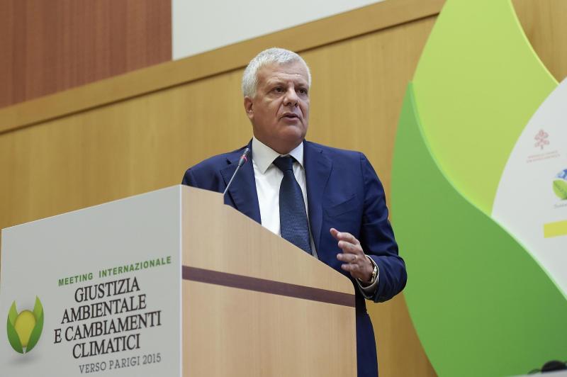 Galletti inaugura la piazza giardino al Campus