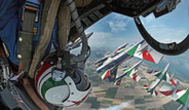 Emozioni in cielo e solidariet&agrave;