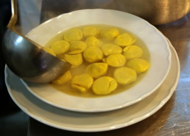 &laquo;Io parlo parmigiano&raquo;: buona cucina e risate