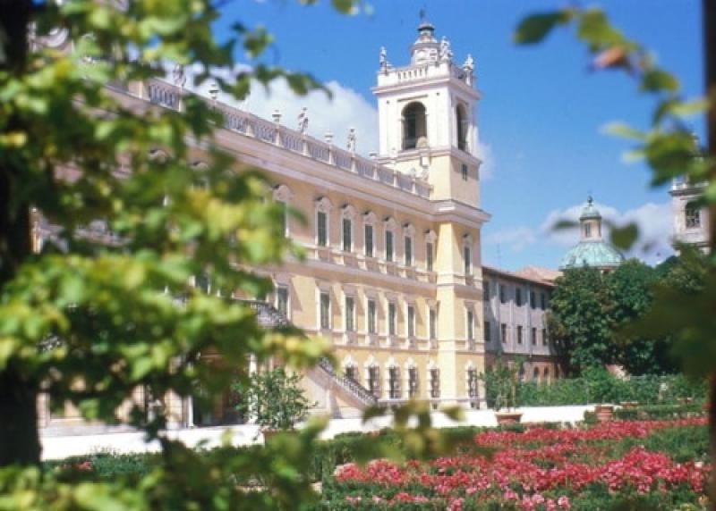 &laquo;Rigoletto a Palazzo&raquo; nel giardino della Reggia 