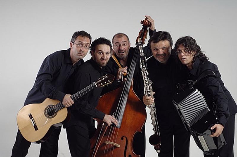 Inizio spumeggiante sulle note