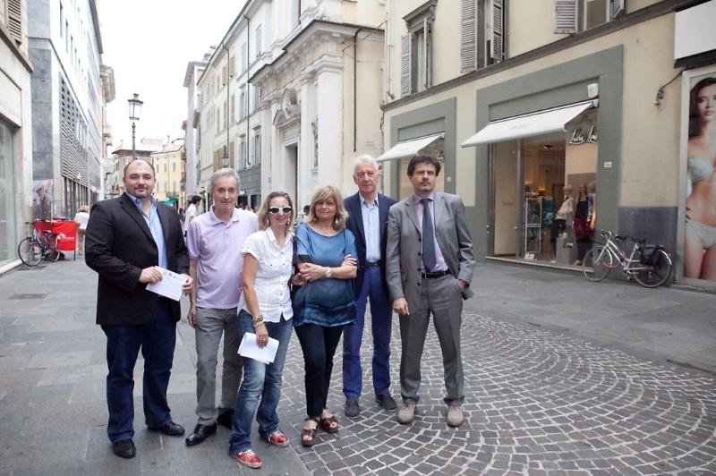 Saldi, il centro si prepara a fare le ore piccole