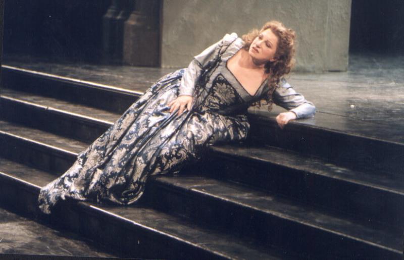 Mariella Devia, recital per la Lilt