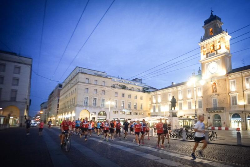 Sveglia all'alba e  via per il centro