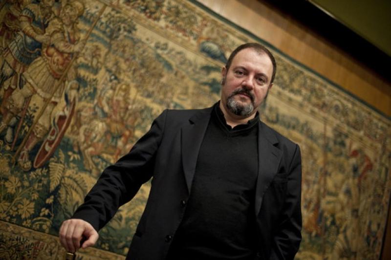 Carlo Lucarelli al Teatro Nuovo: &laquo;Stavolta racconto me stesso&raquo; 