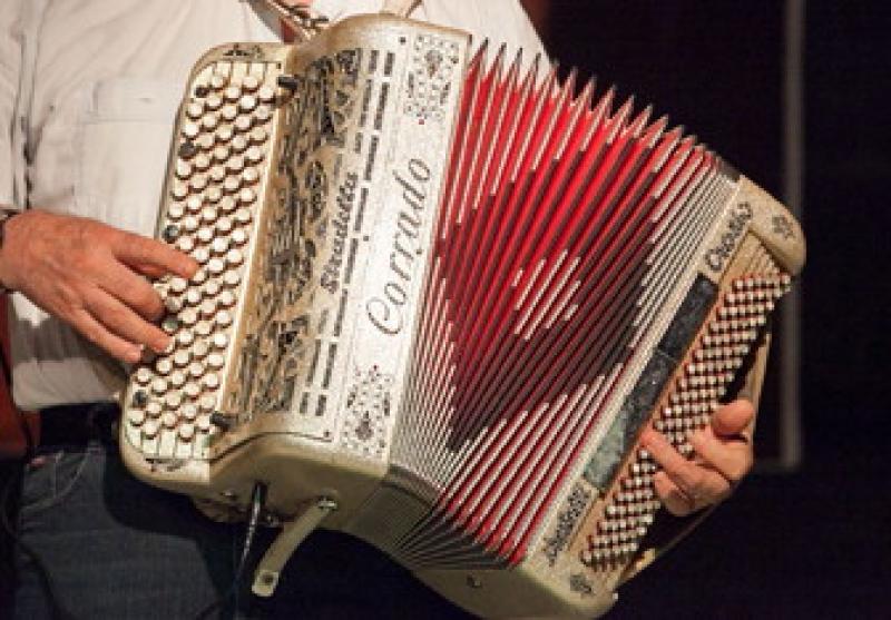 Fisarmoniche, serata magica in teatro