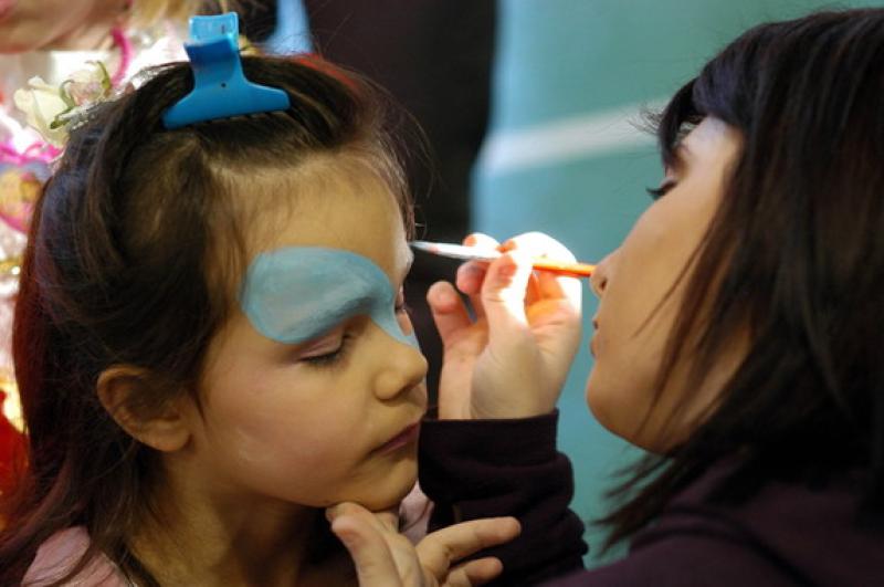 Festa in maschera  al Laboratorio Famiglia 