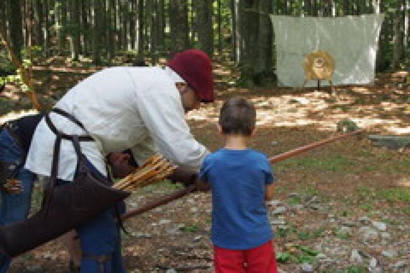 Archi, arcieri e vita medievale