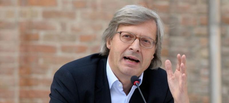 Vittorio Sgarbi al Teatro Magnani