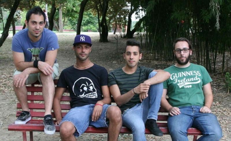 Musica rock al centro commerciale 