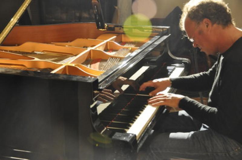 Maghenzani e Biondini tra jazz, classica e canzoni