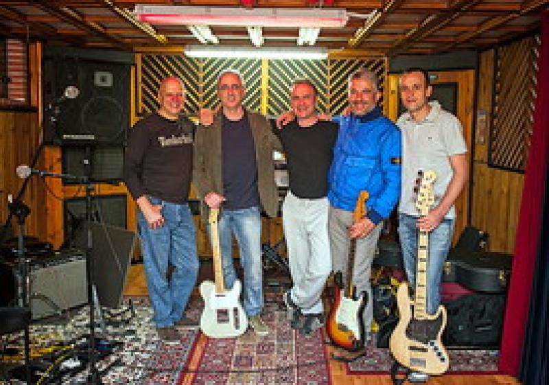 "Walk of life": tributo ai Dire Straits