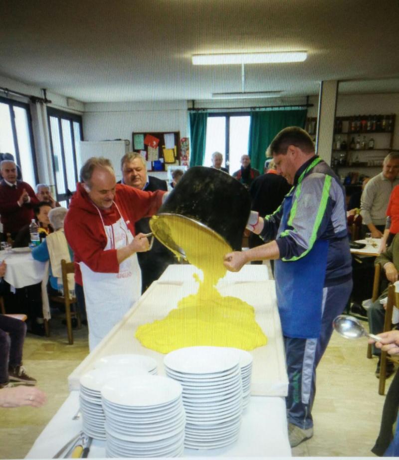 Domenica la &laquo;polenta distesa&raquo;