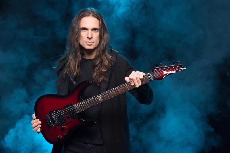"Il rock non muore mai": Kiko Loureiro (Megadeth) al Campus Industry 