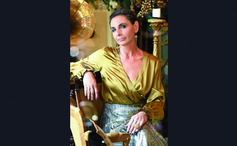 Il fascino del ricevere a Natale: lezioni di bon ton con Monica Iotti