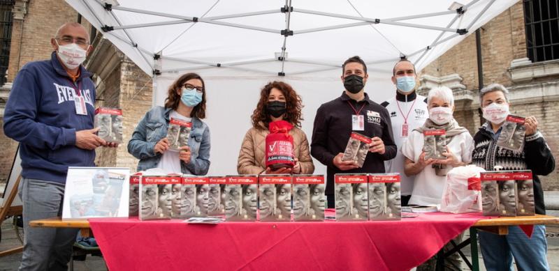 La solidariet&agrave;? E' un chilo di riso