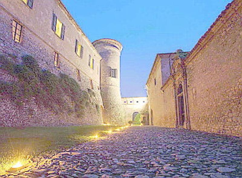Visite notturne  nell'antico castello