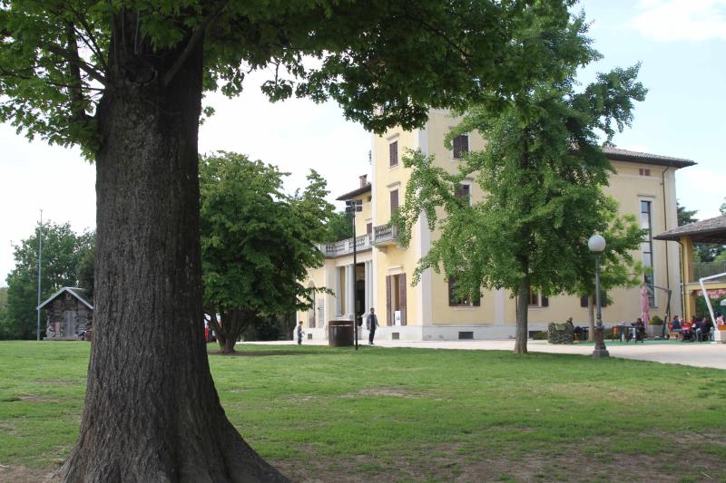 Al parco Nevicati tisane, biscotti, teatro e Calvino