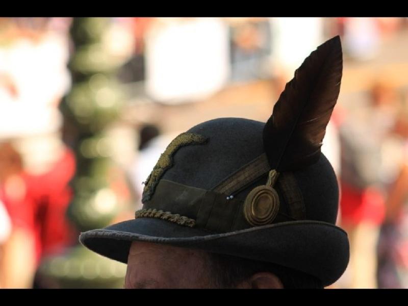 Aperitivo "benefico" per gli alpini