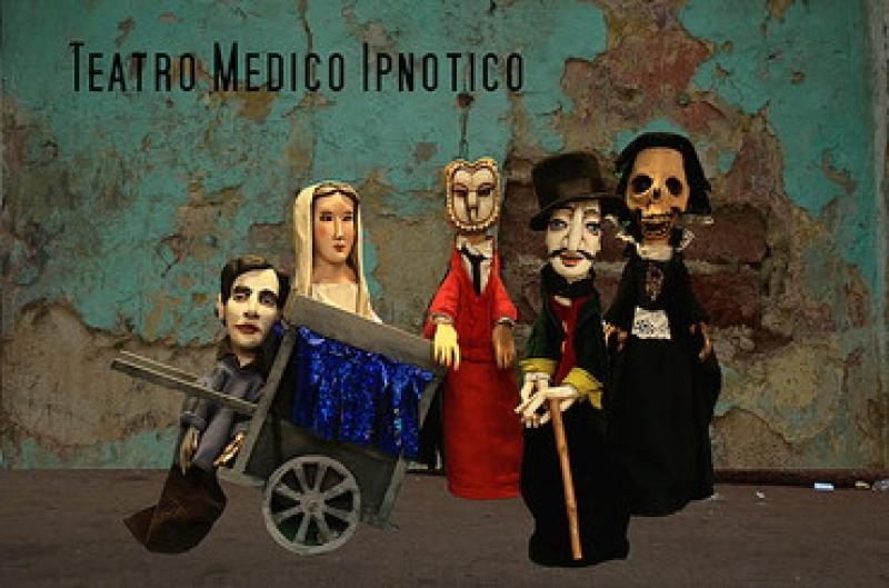 &laquo;Il cappello a cilindro&raquo; con i burattini