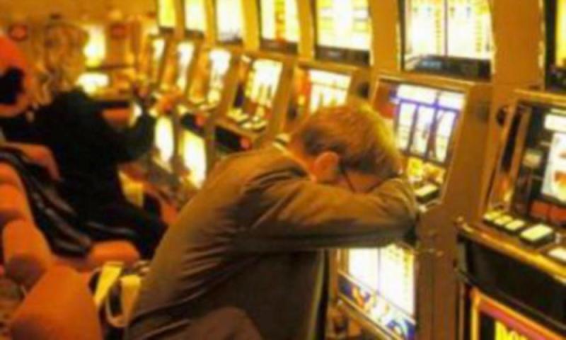 &ldquo;Gran Casin&ograve;&rdquo;: al Paganini uno spettacolo per dire no al gioco d'azzardo