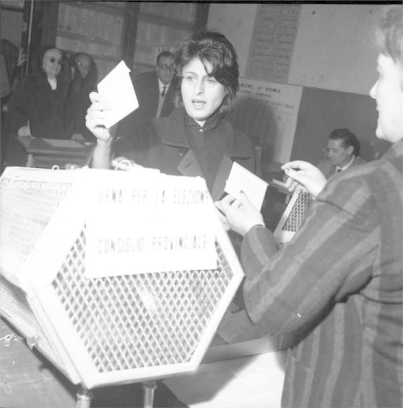 Visita speciale: la figura della donna nella comunicazione del Novecento