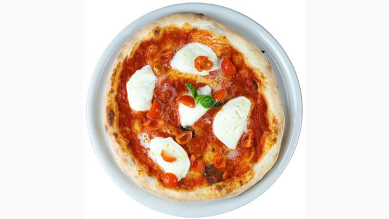 Osteria del mare: oltre al pescato si pu&ograve; scegliere tra pizza e pinsa